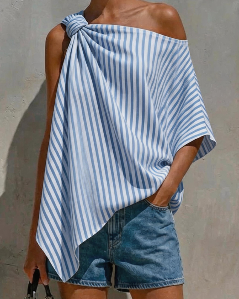 Blusa de rayas amplia con diseño asimétrico