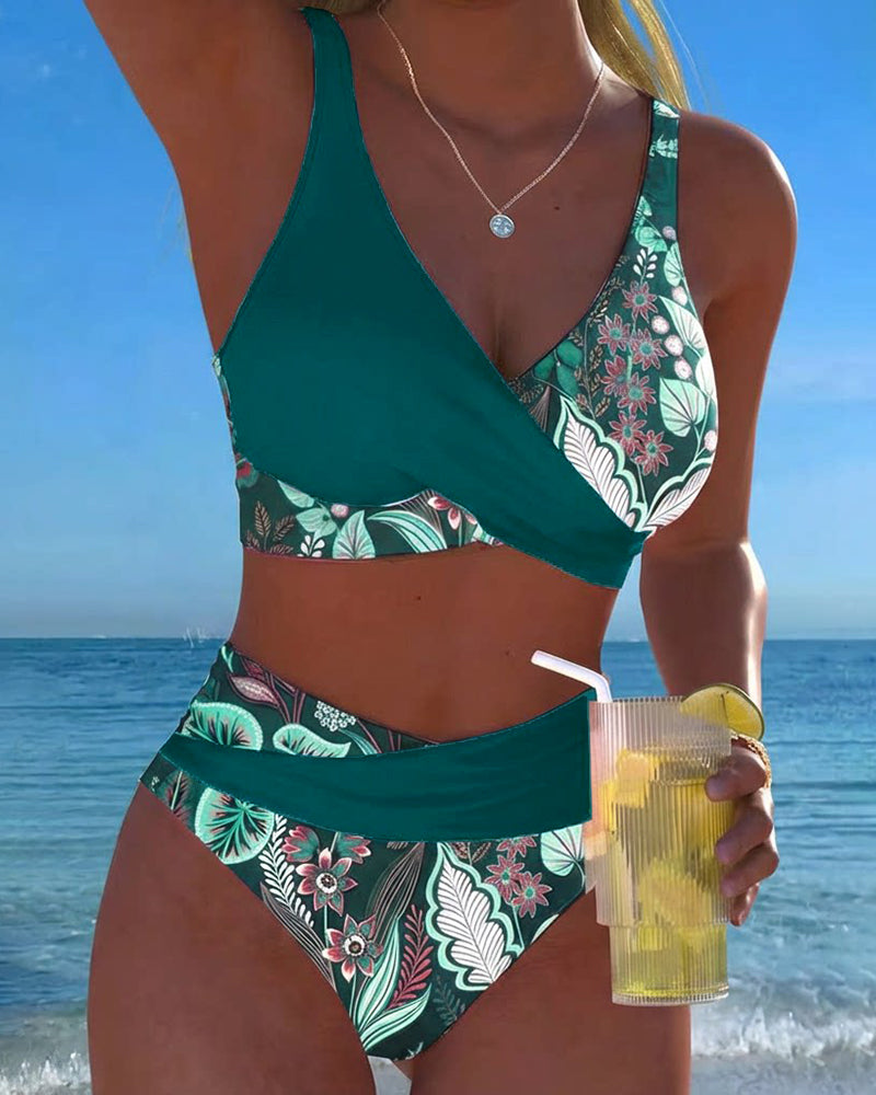 Bikini con contraste de color y estampado floral