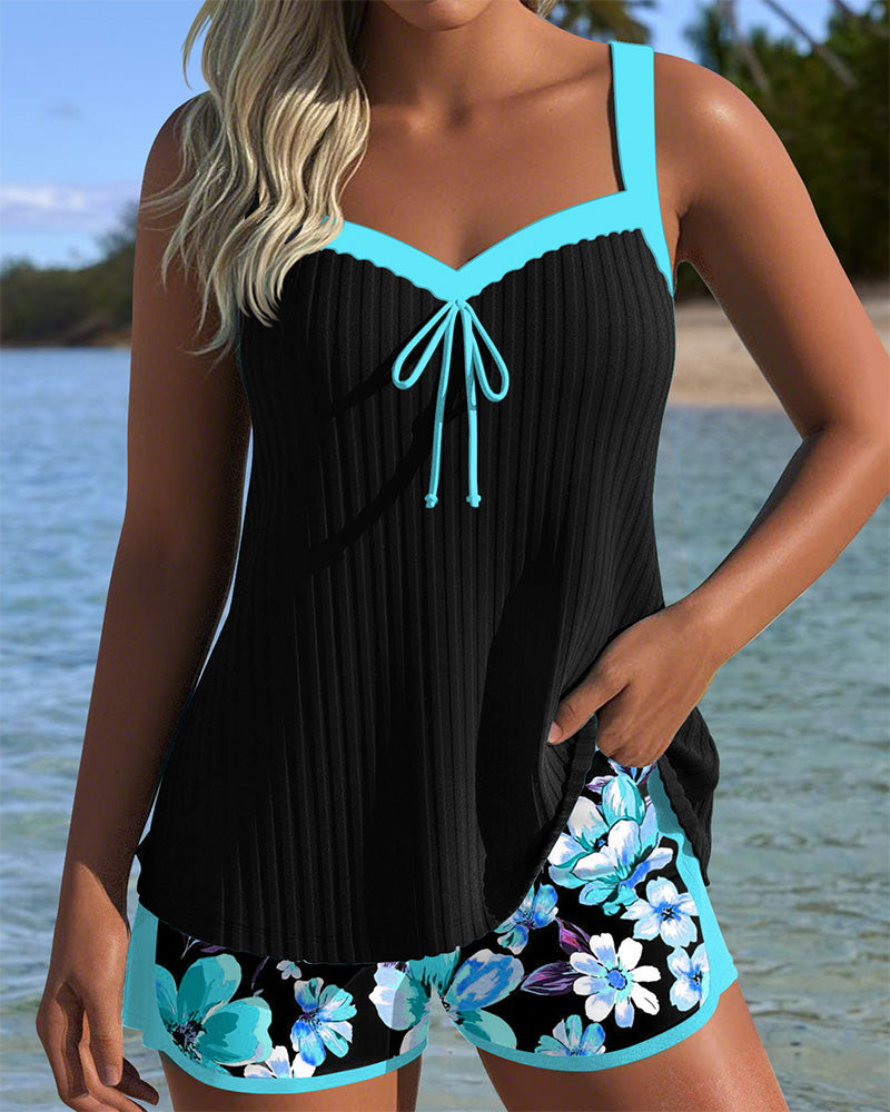 Tankini con escote en V estampado y boxer deportivo