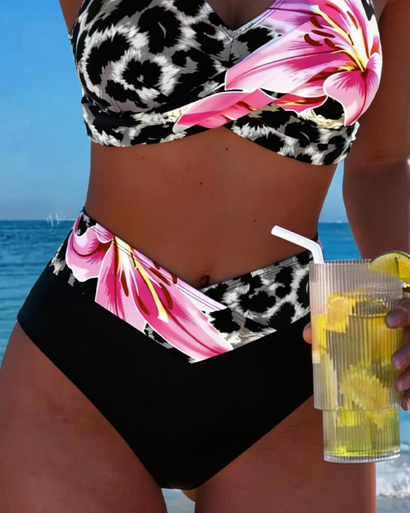 Bikini Leopardo Estampado Floral con Contraste de Color
