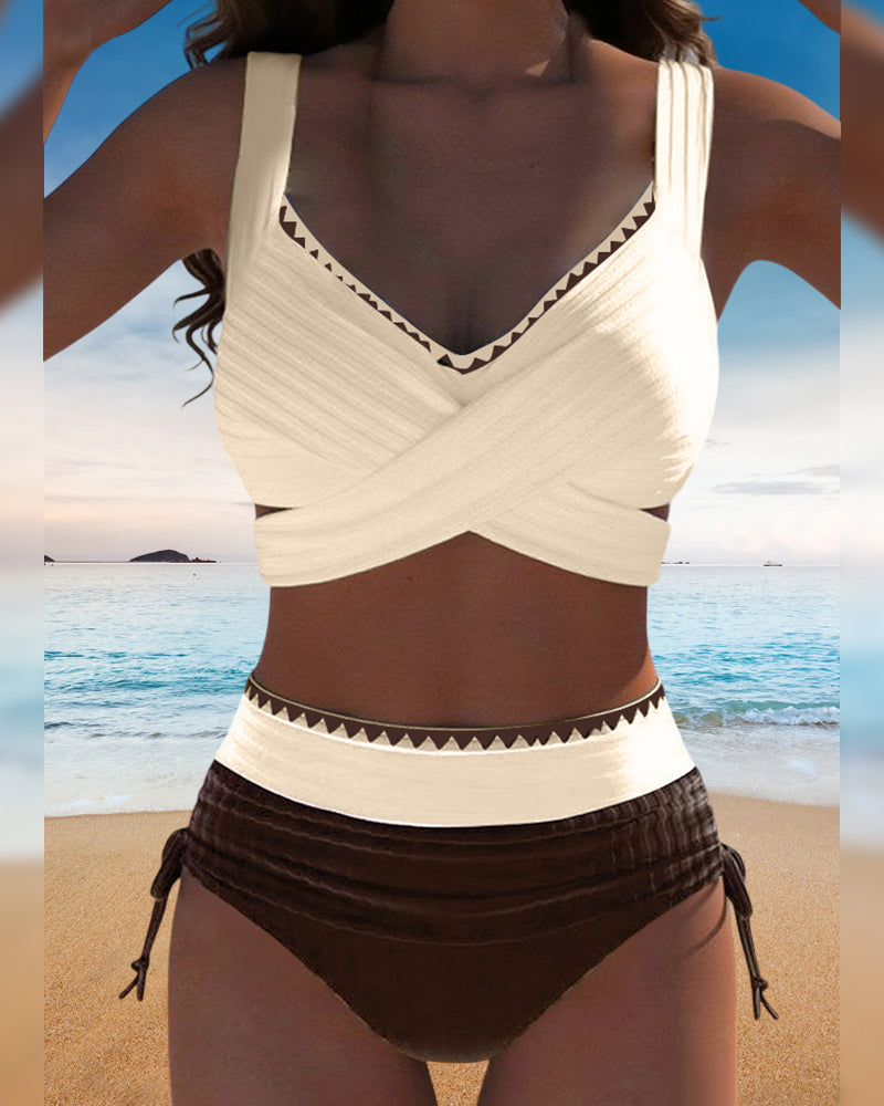 Bikini casual de dos piezas con color contrastante