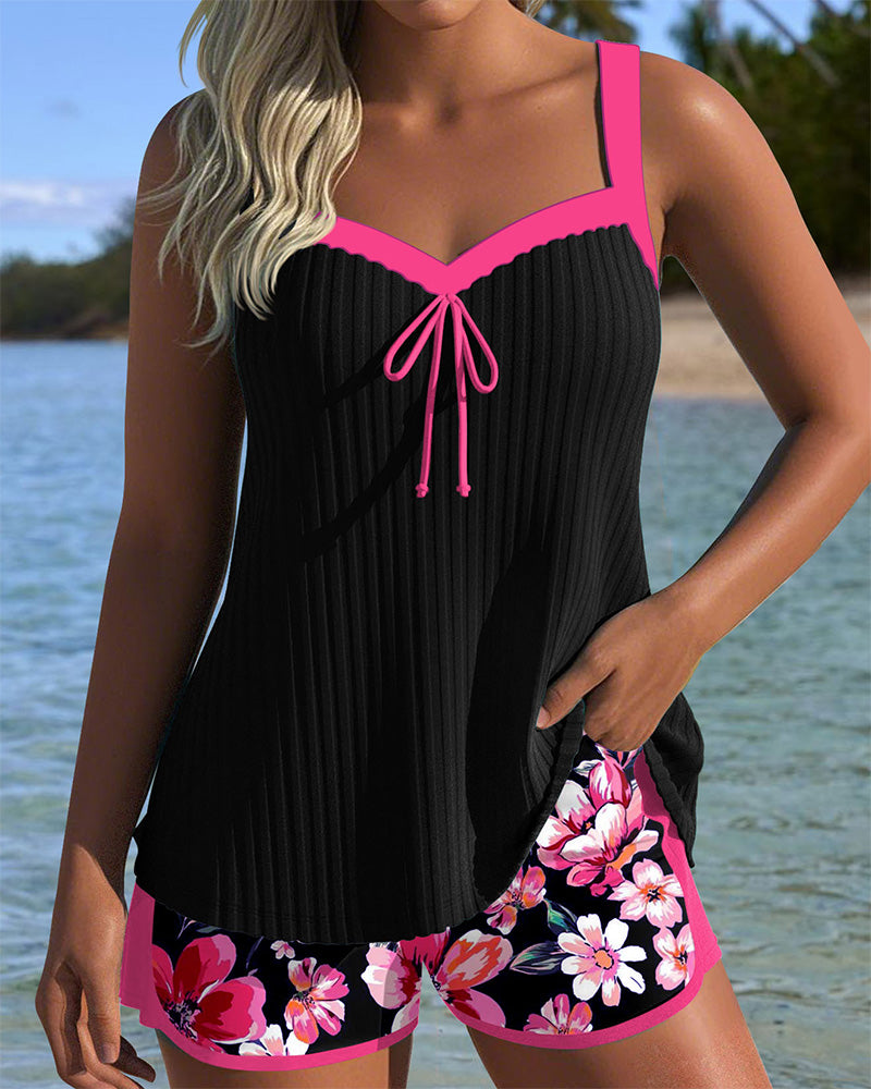Tankini con escote en V estampado y boxer deportivo