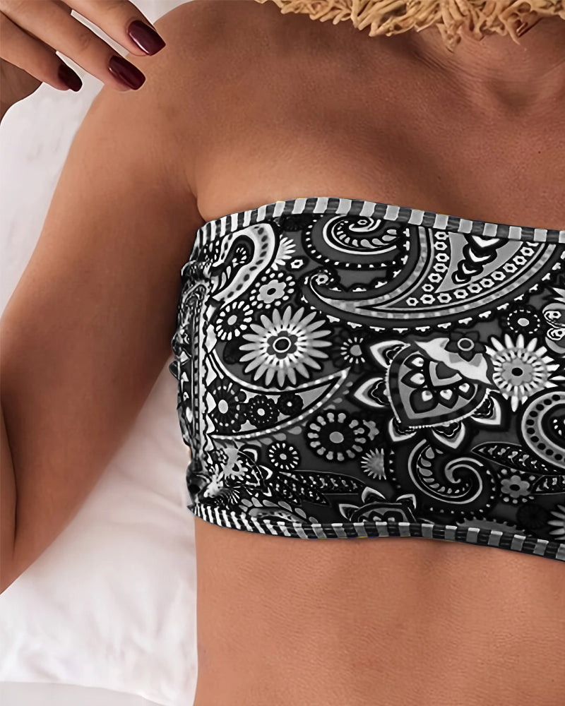 Bikini de dos piezas con estampado étnico