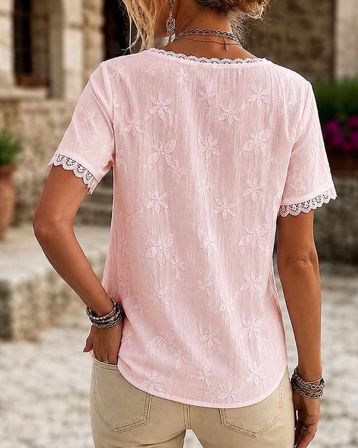 Blusa con escote en V y encaje, mangas cortas