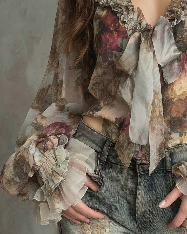 Blusa elegante con estampado de loto