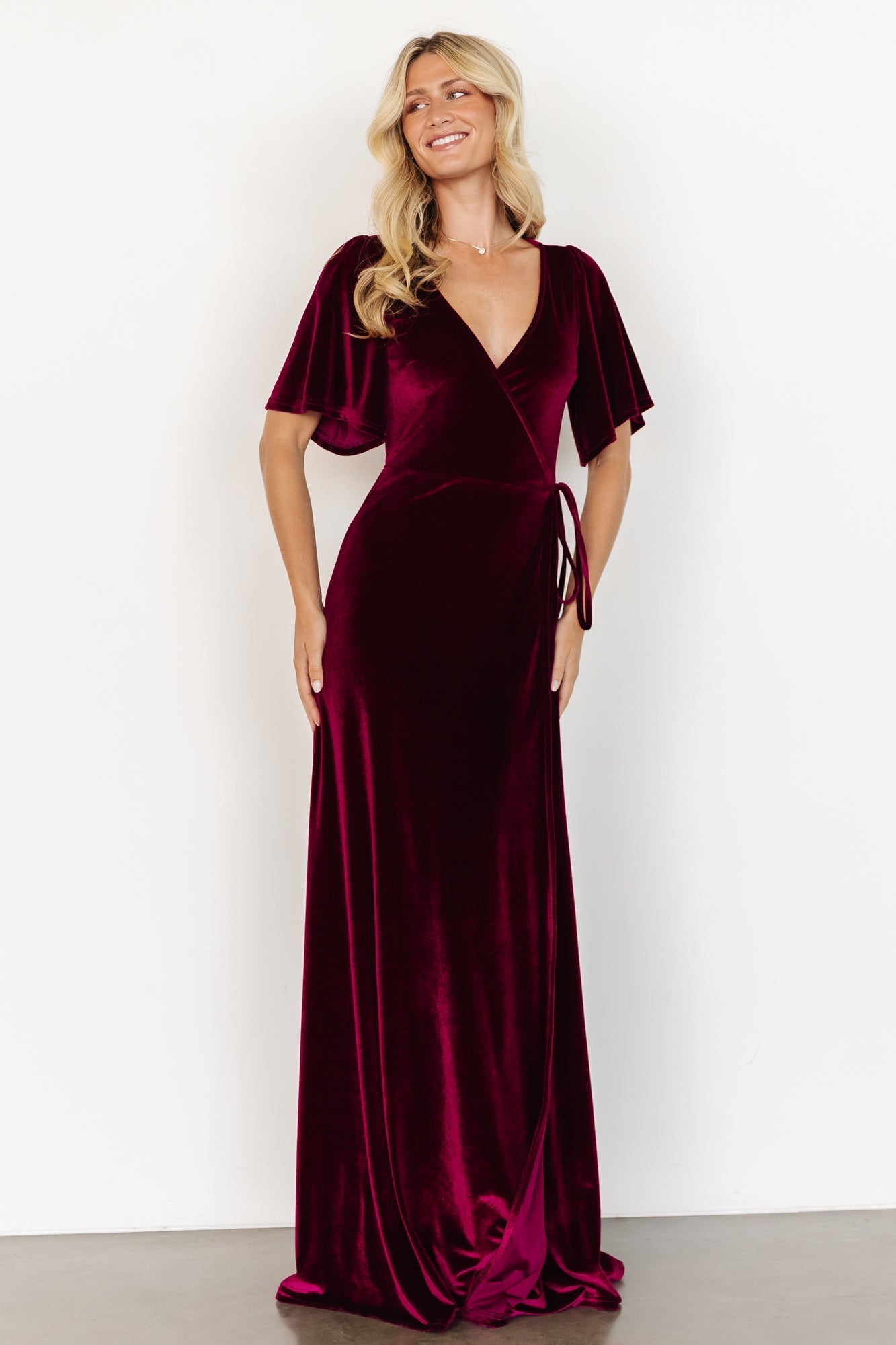 Mulberry | Vestido largo envolvente de terciopelo Meghan