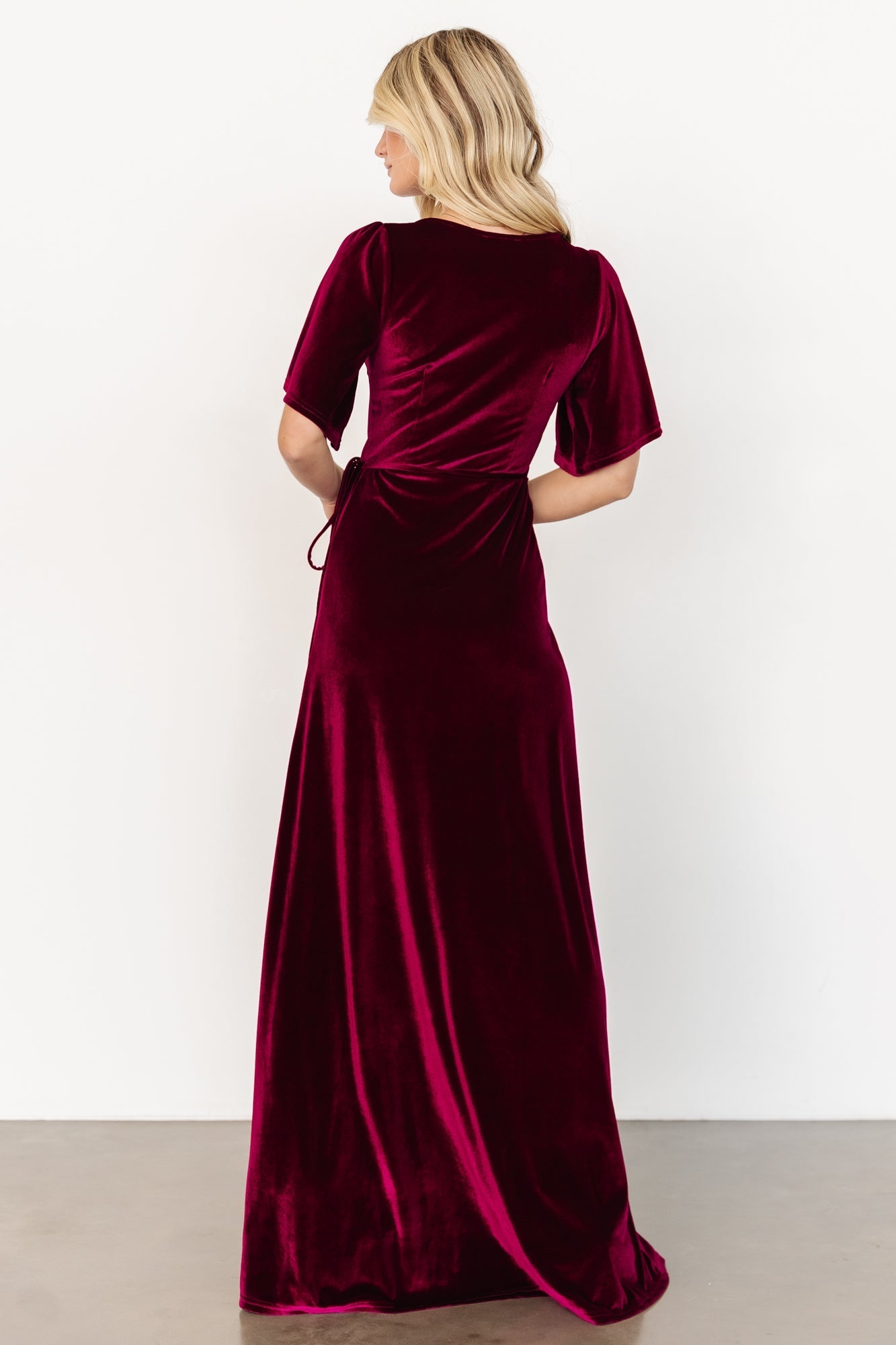 Mulberry | Vestido largo envolvente de terciopelo Meghan