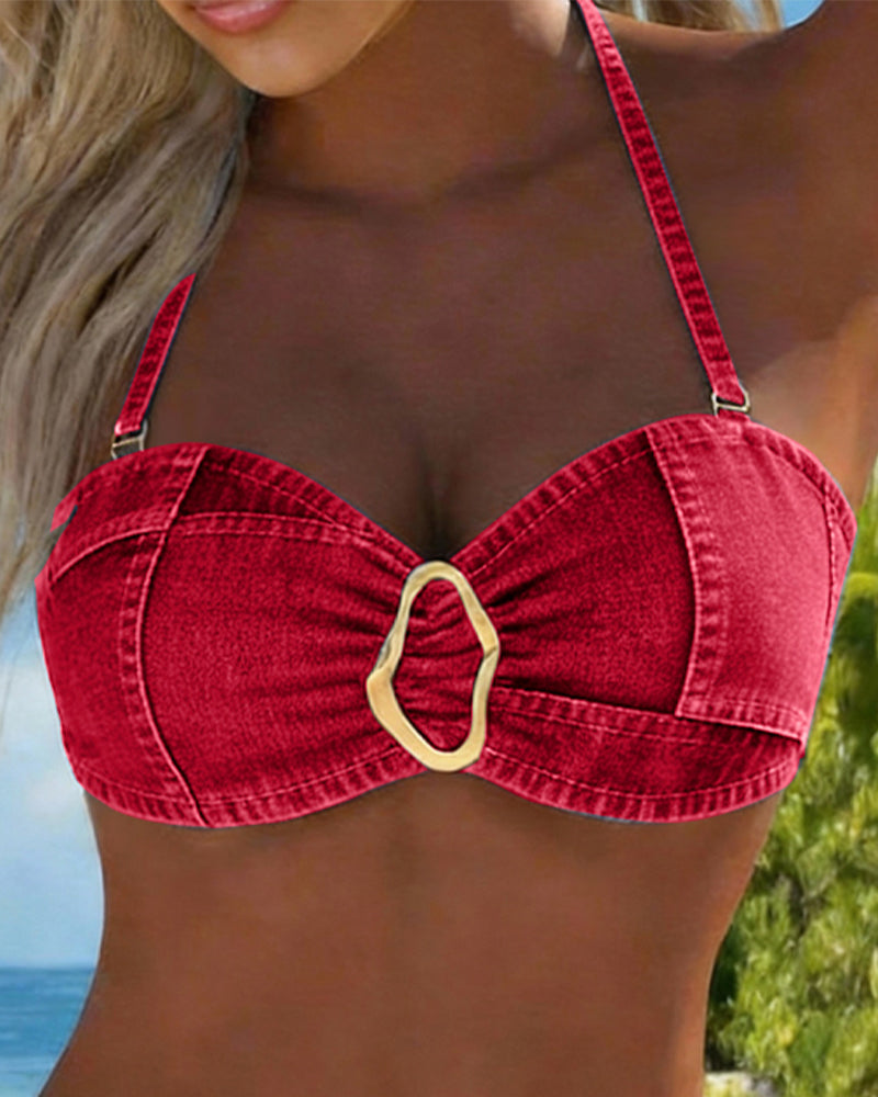 Bikini de dos piezas con liguero y hebilla metálica