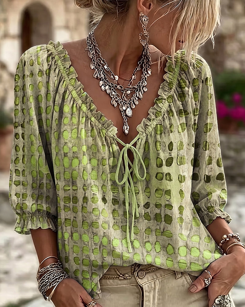 Blusa de lunares con lazos