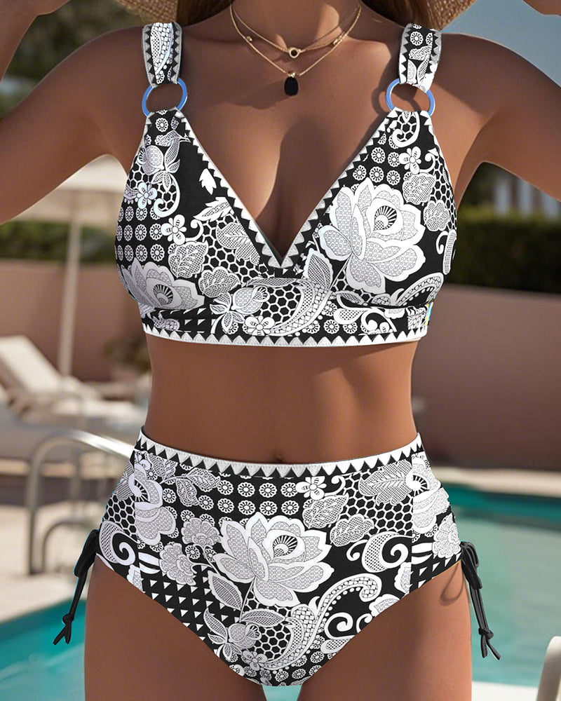 Bikini estampado con cordones en triángulo