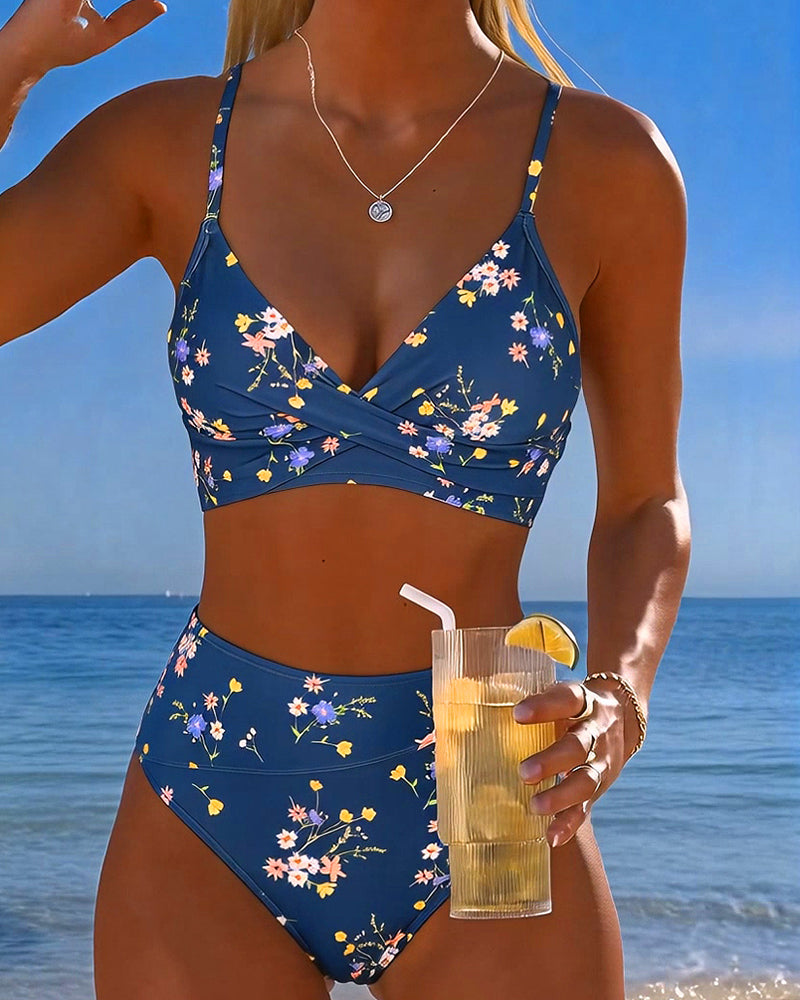 Bikini sexy cruzado con estampado floral