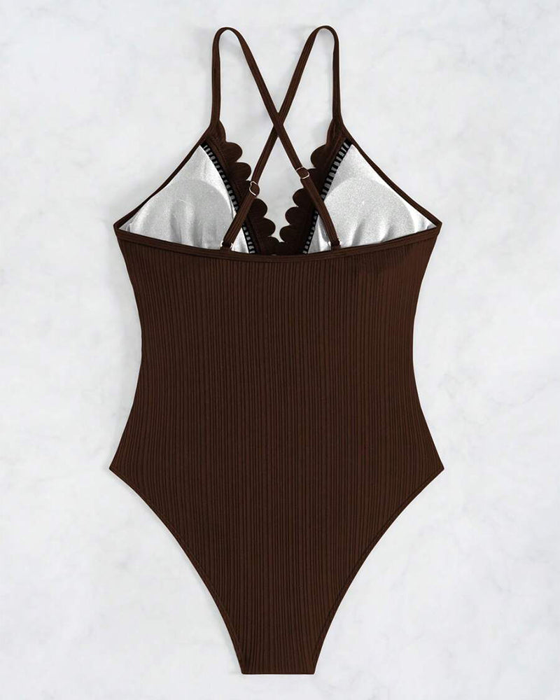 Traje de baño de una pieza de color único sexy con recortes