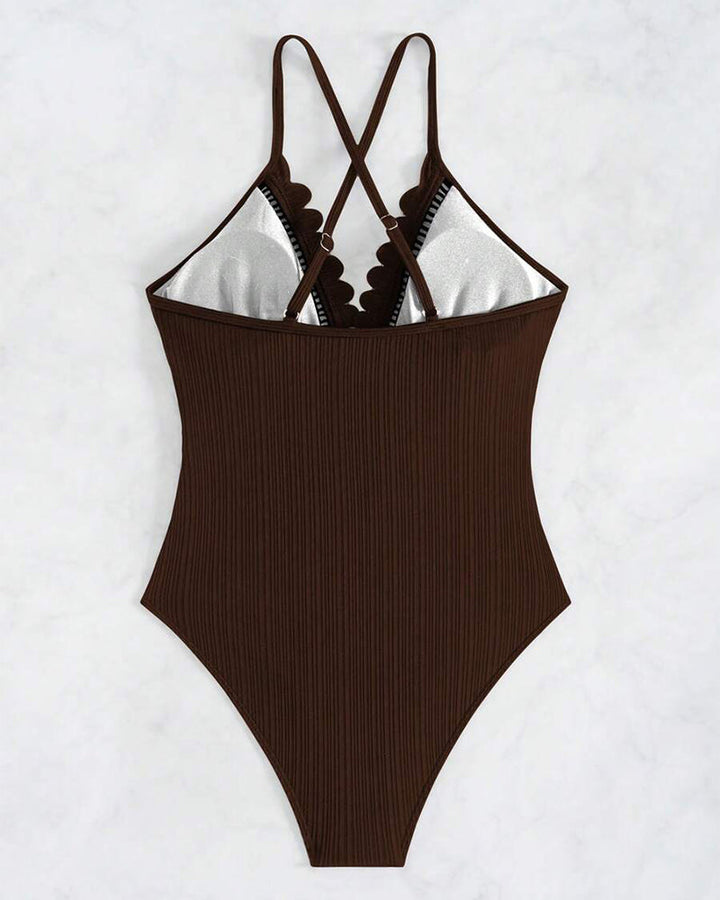 Traje de baño de una pieza de color único sexy con recortes