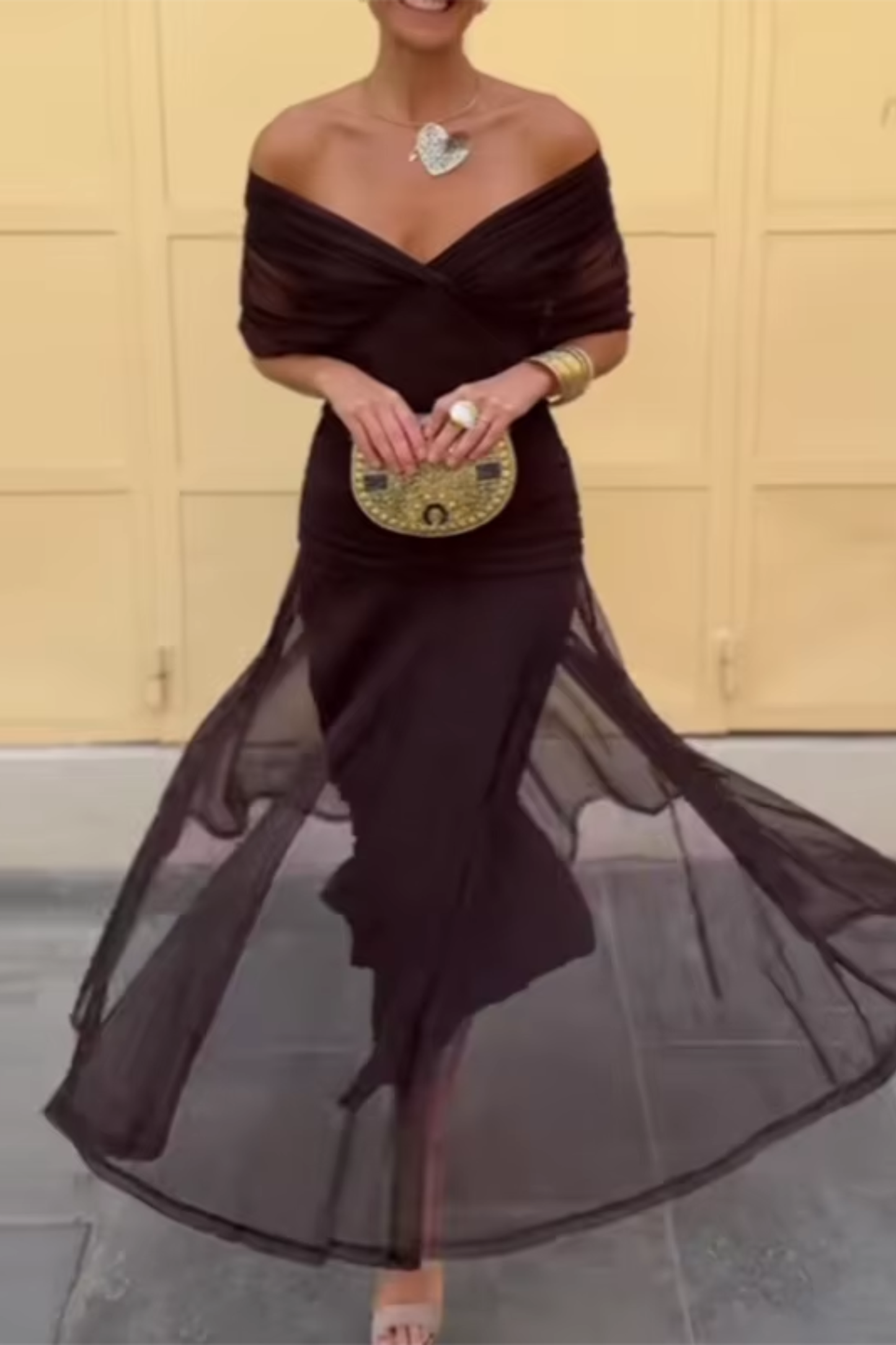 Vestido de ceremonia Louise Lange, elegante, con escote en V