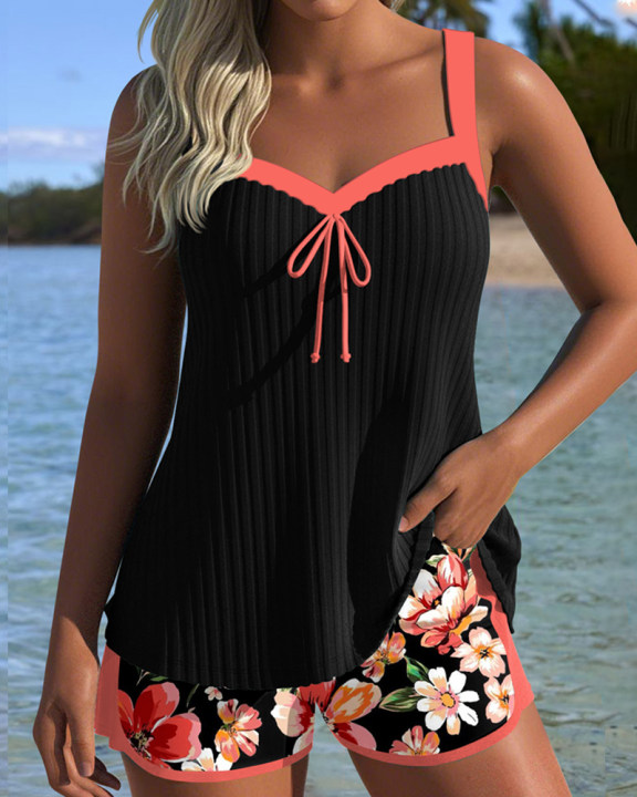 Tankini con escote en V estampado y boxer deportivo