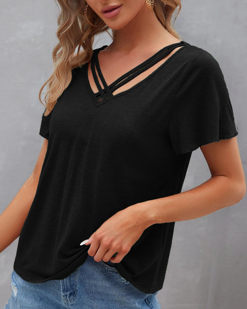 Camiseta con recortes de color sólido