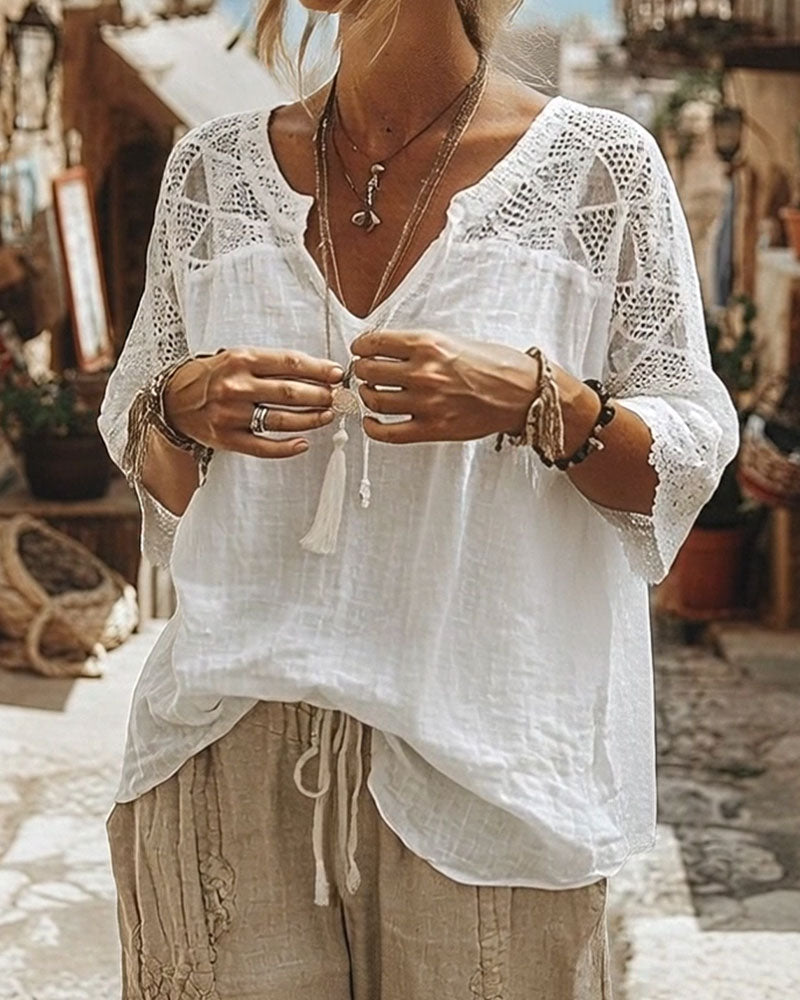 Blusa lisa panelada con escote en V