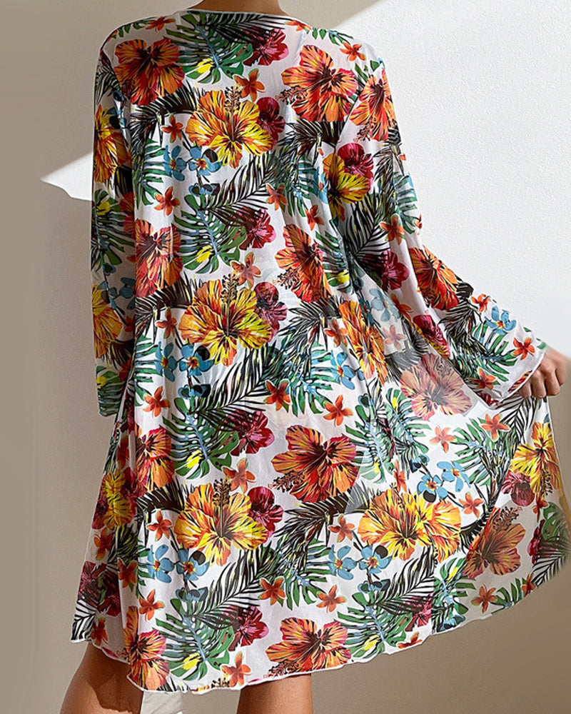 Bikinis con estampado floral y top cubrepecho