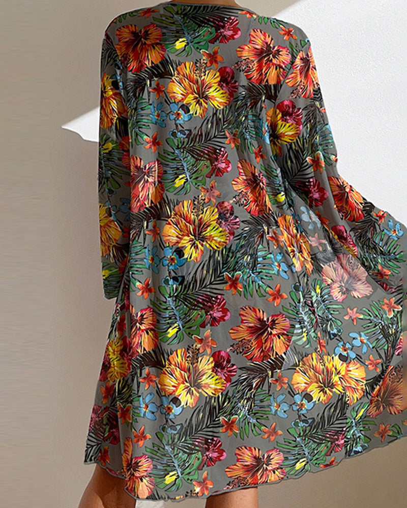 Bikinis con estampado floral y top cubrepecho