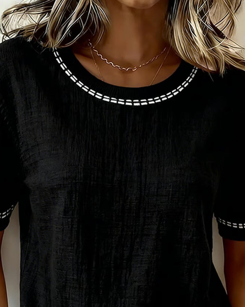 Top de cuello redondo con mangas cortas