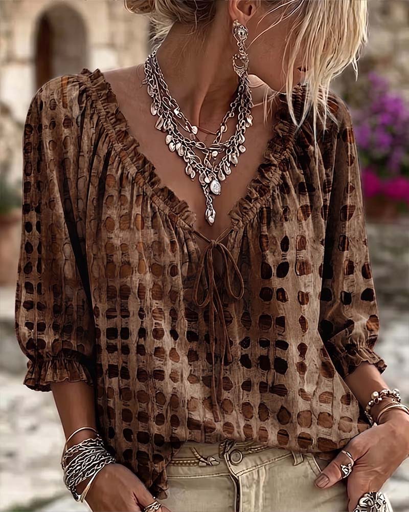 Blusa de lunares con lazos