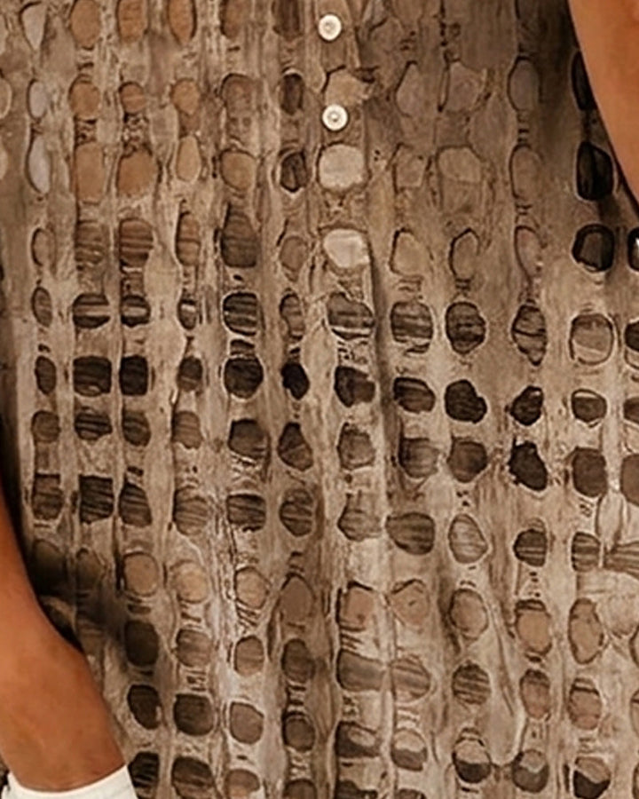 Blusa con estampado de lunares y botón, semipatrón