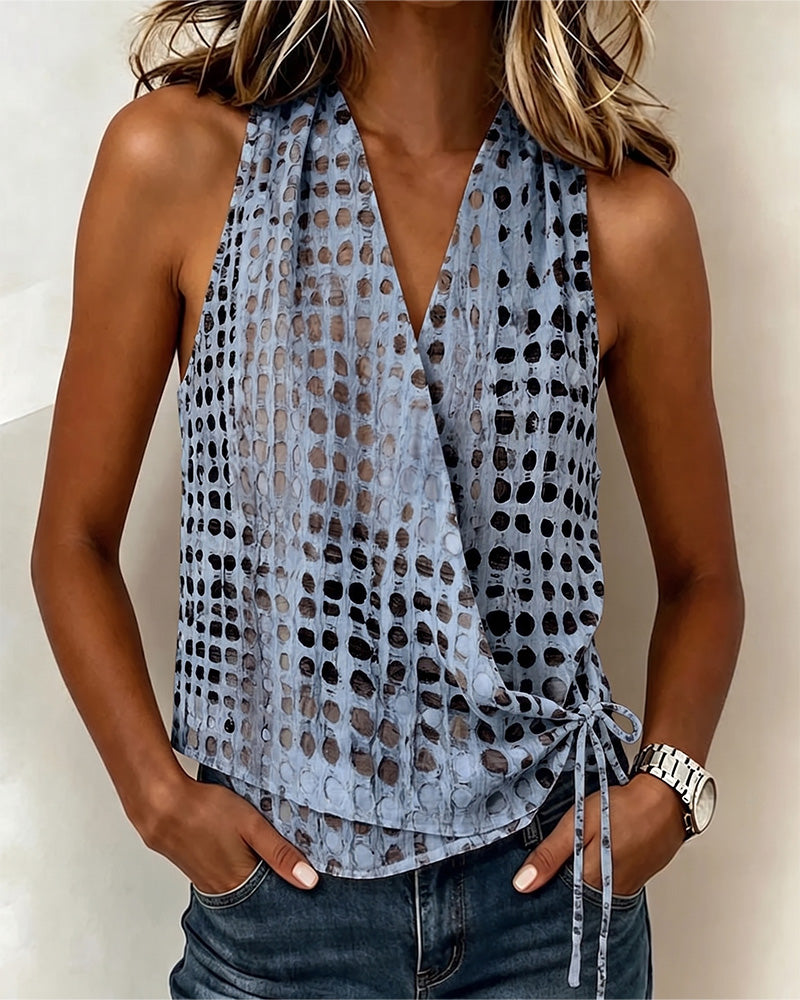Blusa de escote en V cruzado halter de lunares sin mangas