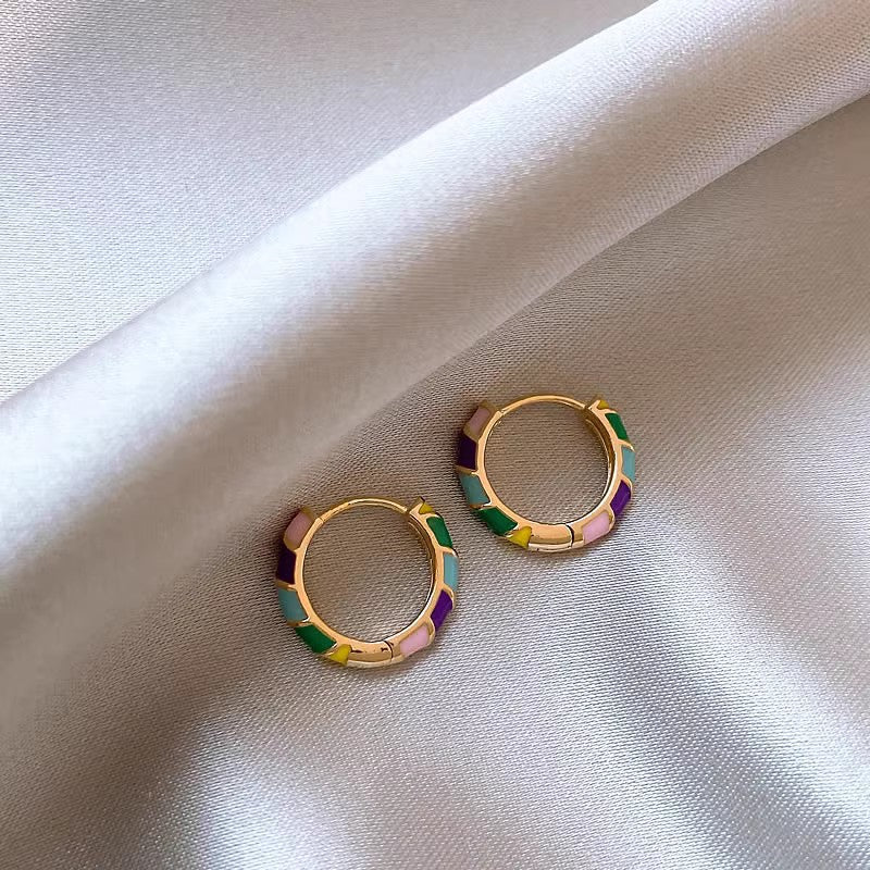 Emallie™ Pendientes dorados tipo creole
