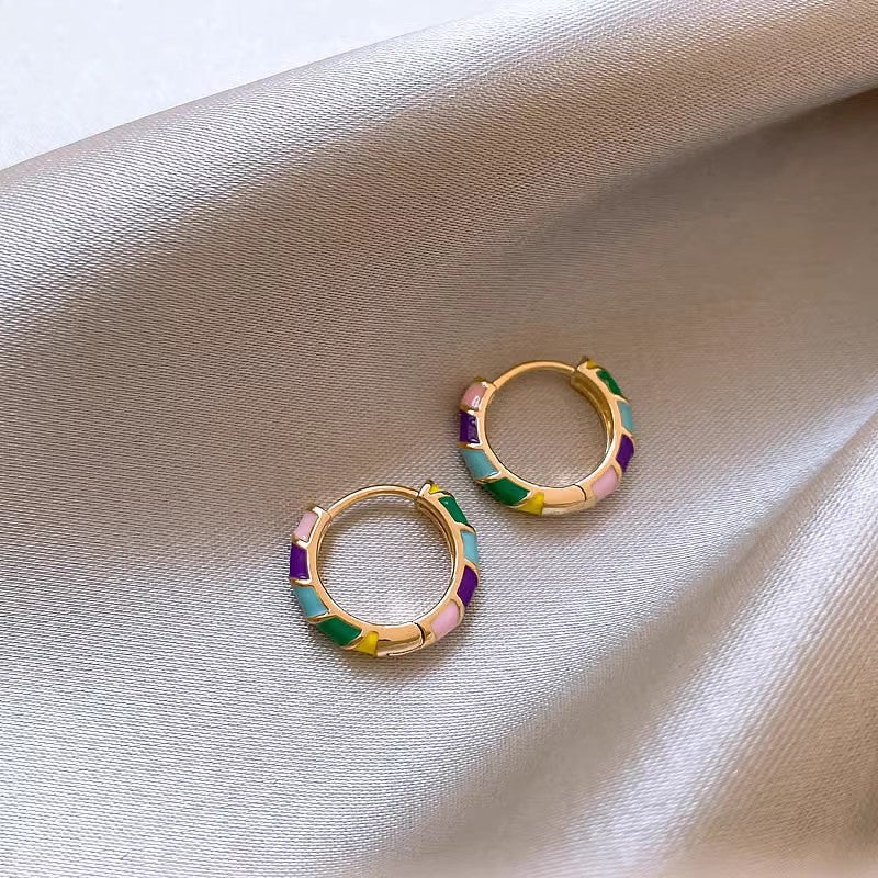 Emallie™ Pendientes dorados tipo creole
