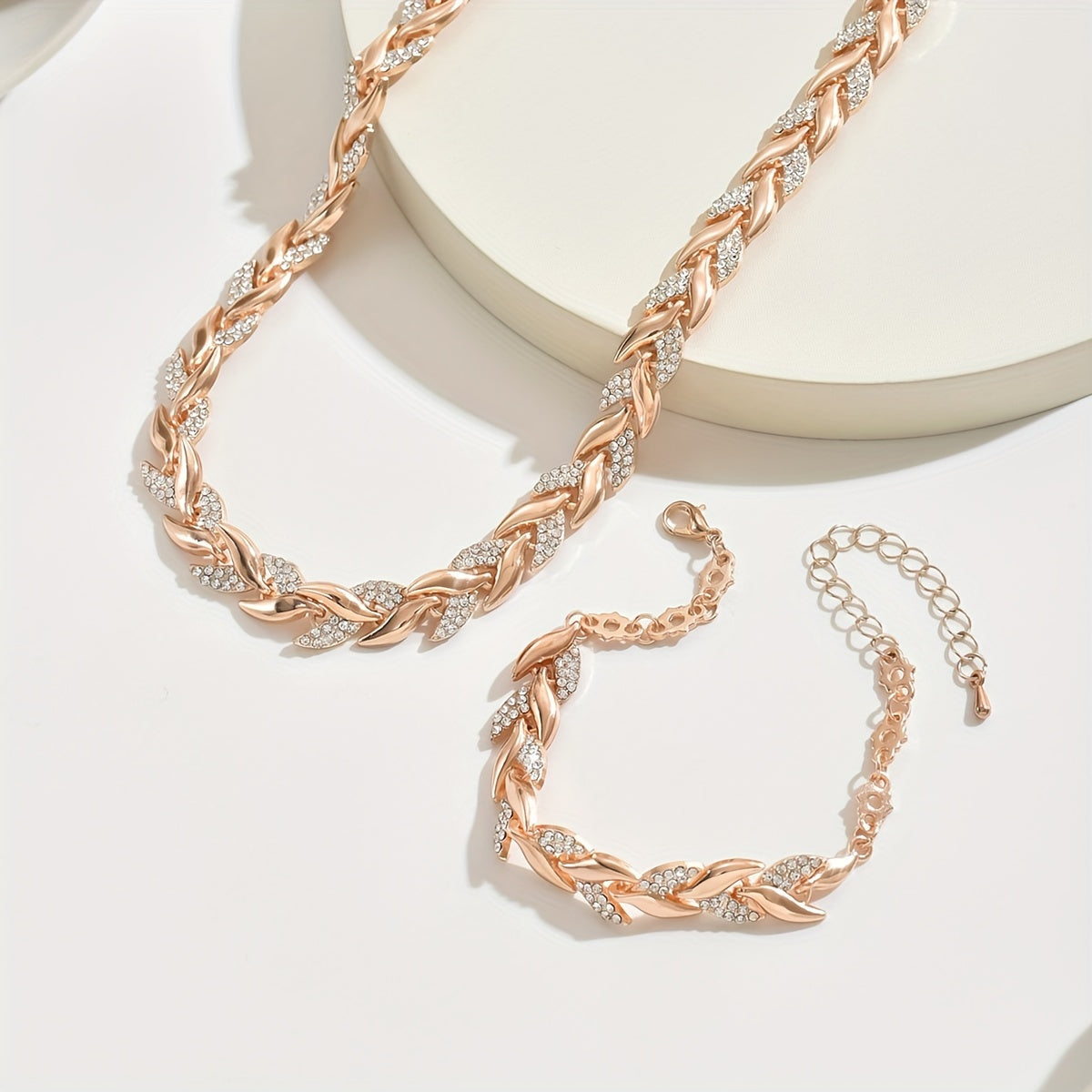 Mura™ Collar Trenzado