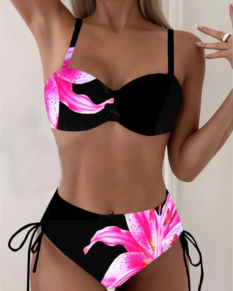 Bikini de triángulo con cordón estampado floral