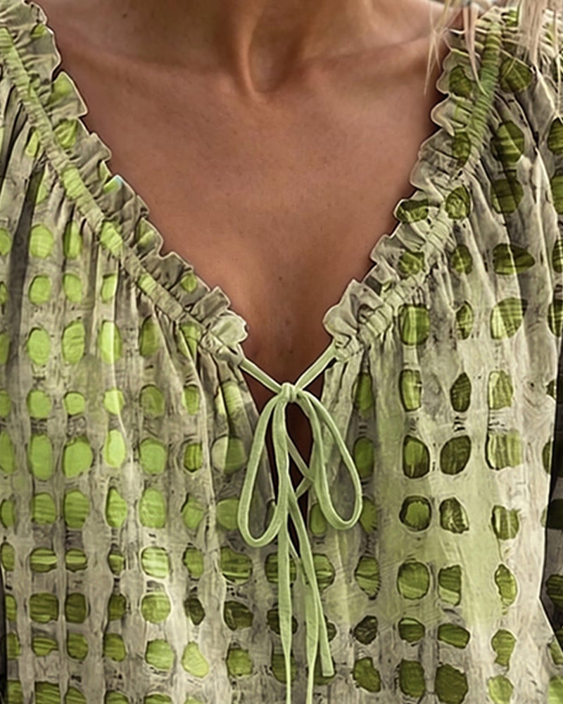 Blusa de lunares con lazos
