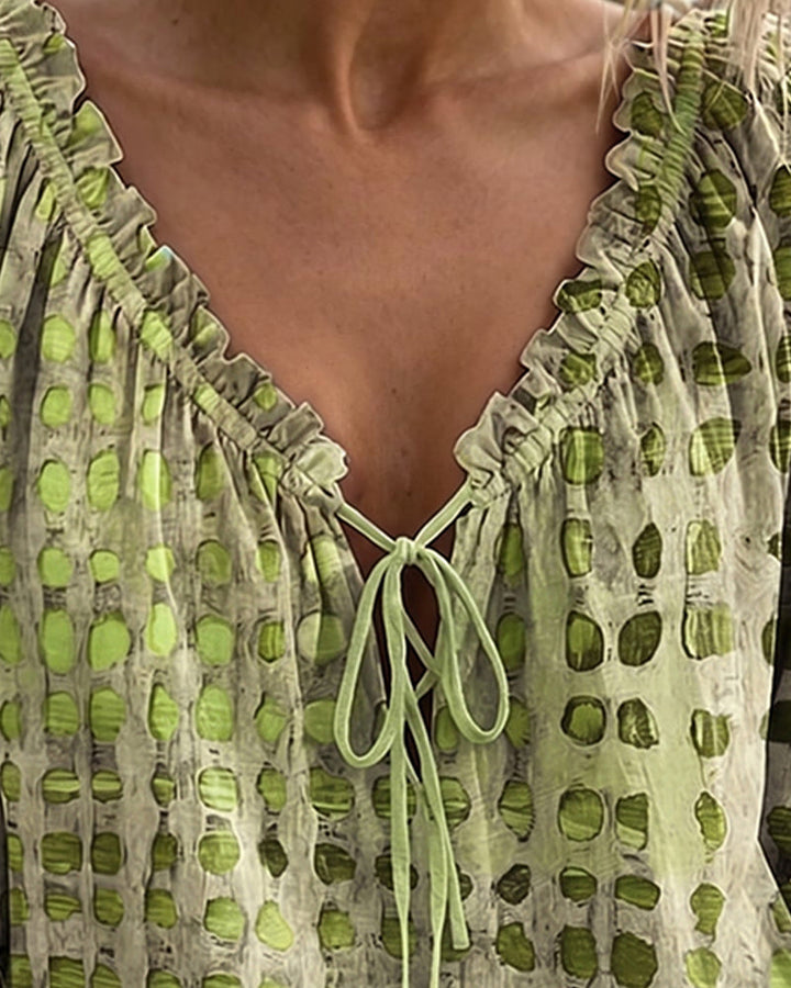 Blusa de lunares con lazos