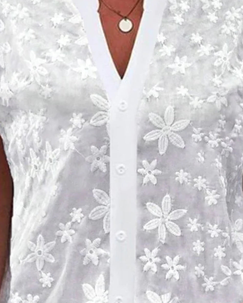 Blusa de mangas cortas y escote en V