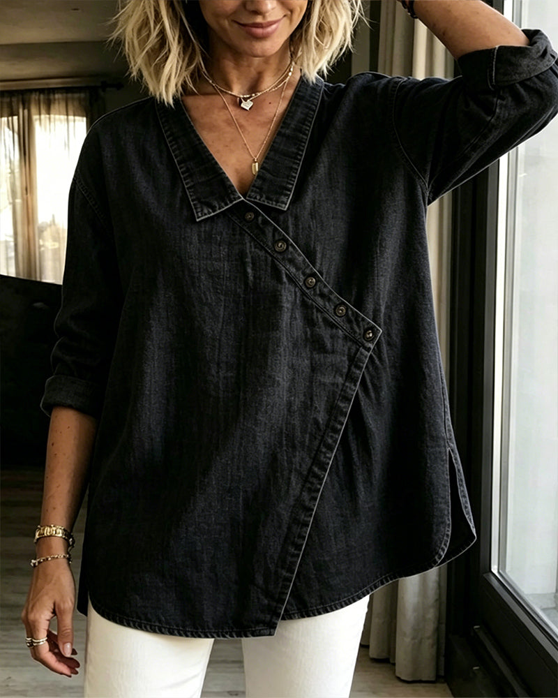 Blusa lisa con botones diagonales, cuello y mangas largas