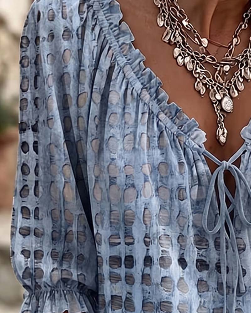 Blusa de lunares con lazos
