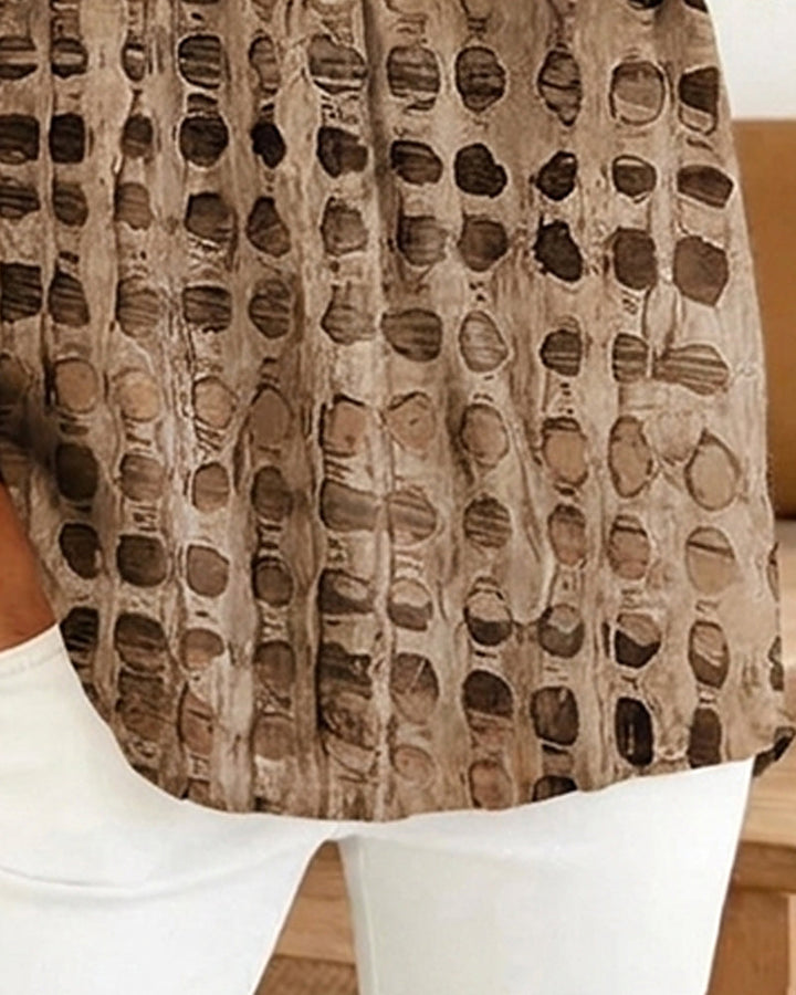 Blusa con estampado de lunares y botón, semipatrón