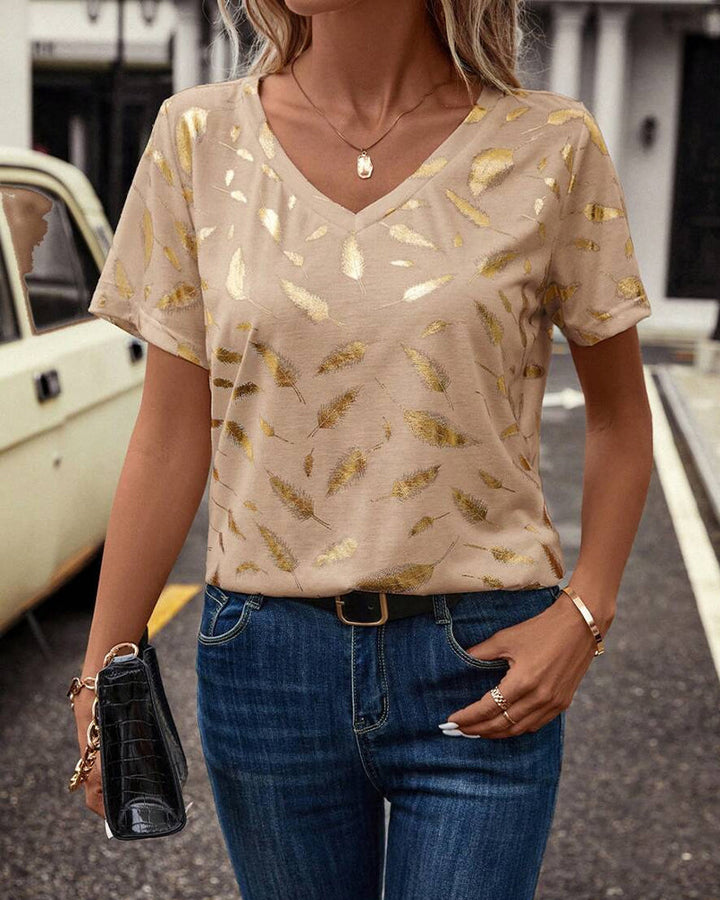Camiseta de escote en V estampada con hojas, casual