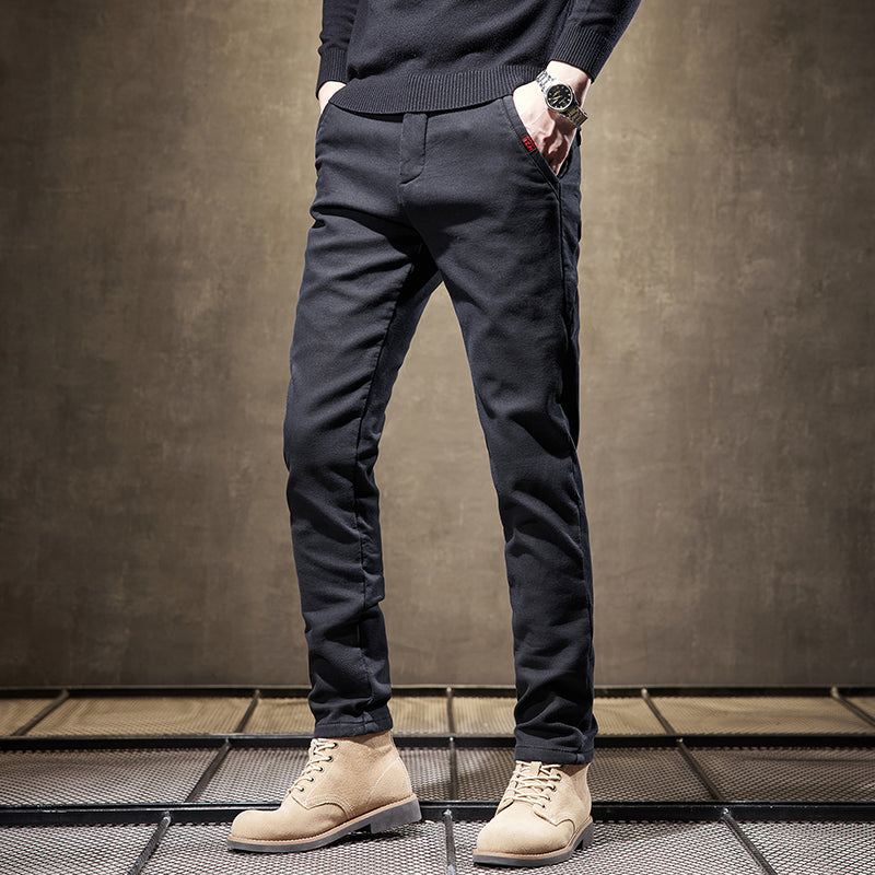 Pantalones de corte ajustado