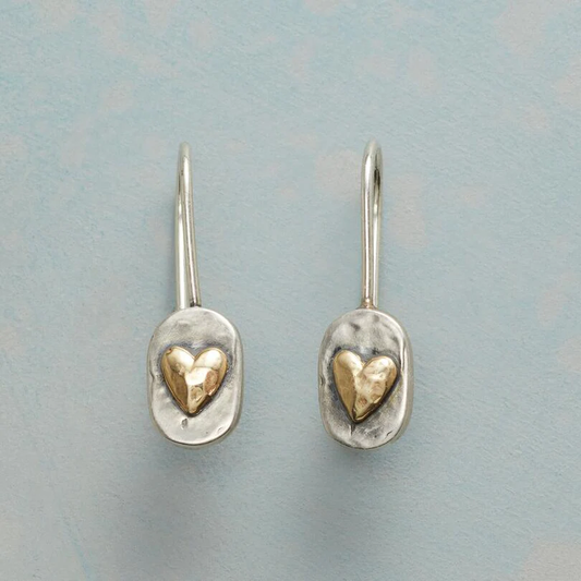 Aretes en forma de corazón en plata y oro