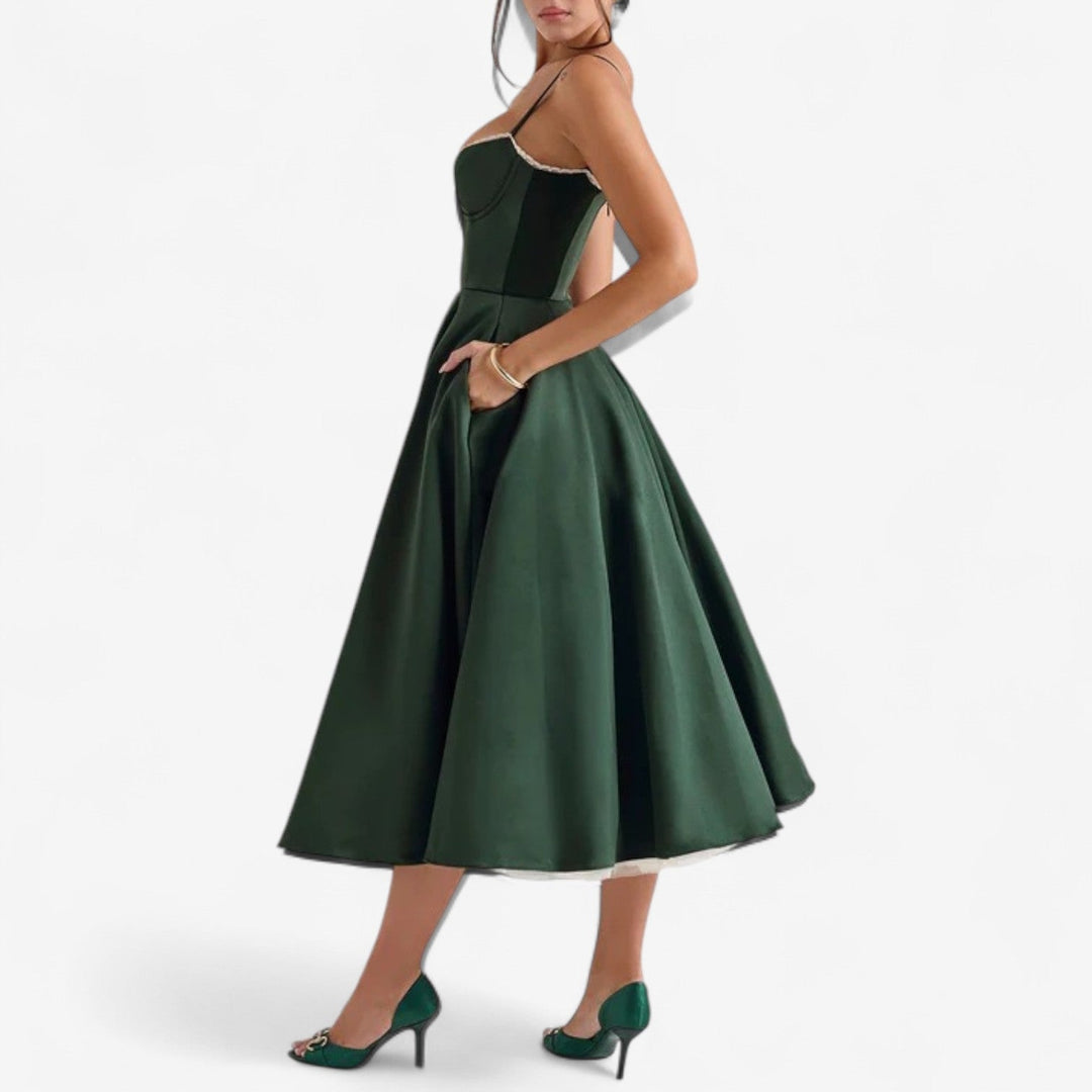 Catera™ Vestido acampanado